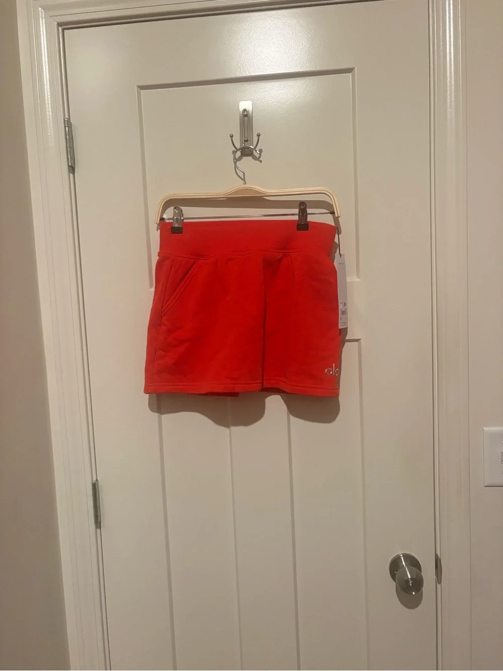 ALO Yoga Accolade Skirt Small Bright Red NWT